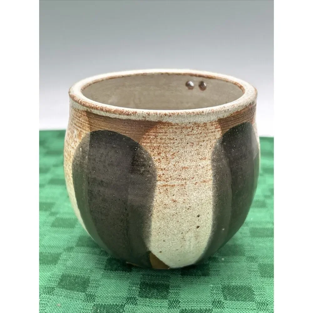Studio Artist Signed Handmade Pottery Small Pot Signed Zweiger